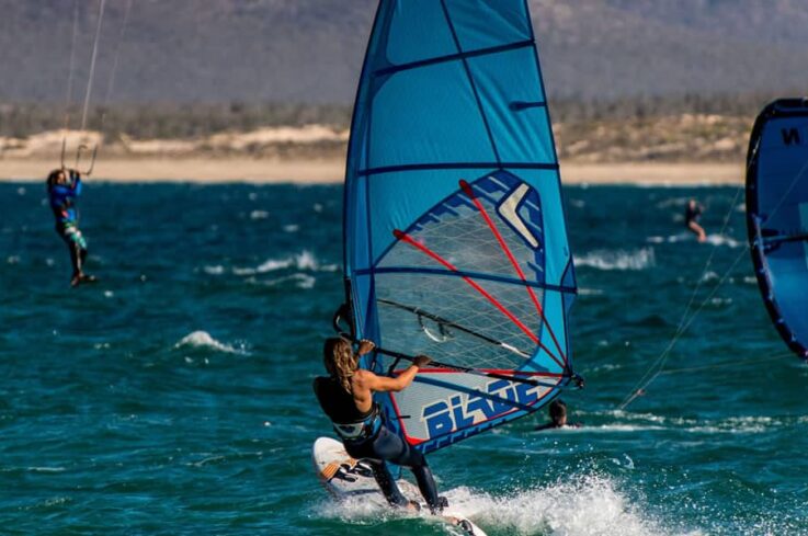 Kite boarding & wing foiling in Baja California Sur, Mexico
